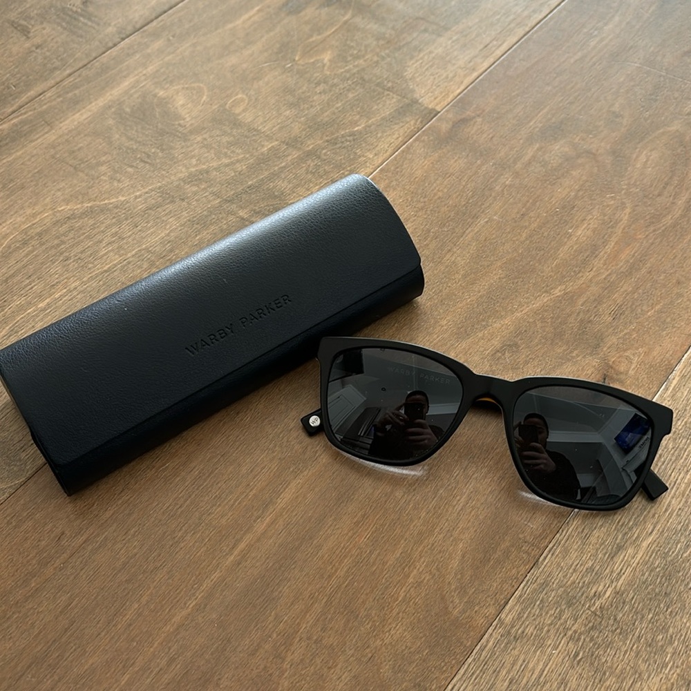 New condition Warby Parker sunglasses with case included